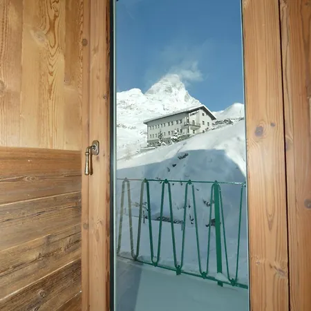 Mollino Bed & Breakfast *