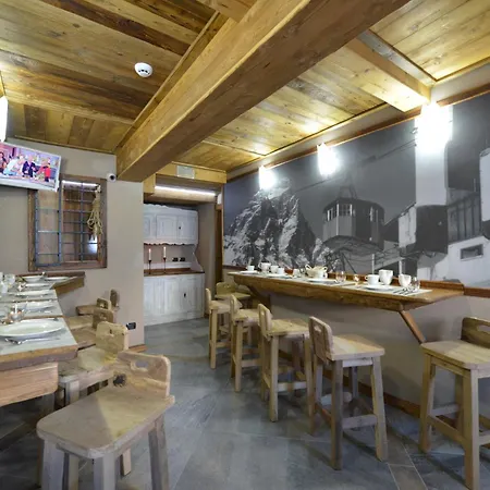 Mollino Bed & Breakfast